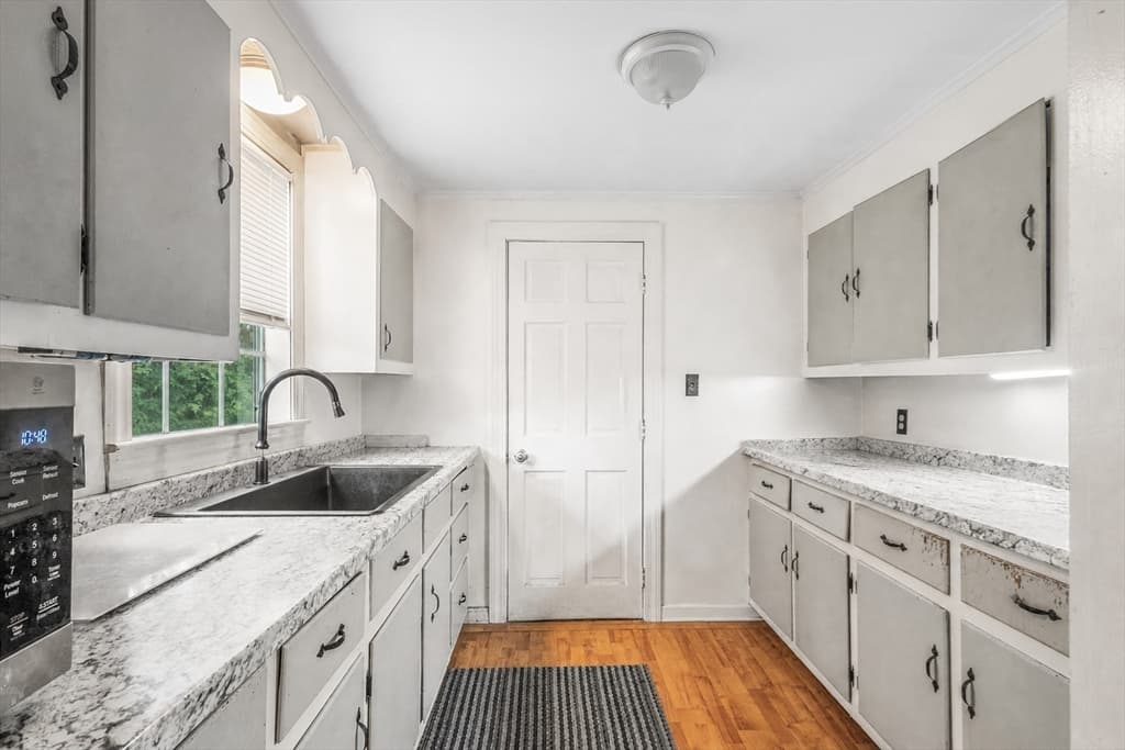 1313 Somerset Ave, Taunton MA 02780 photo 4