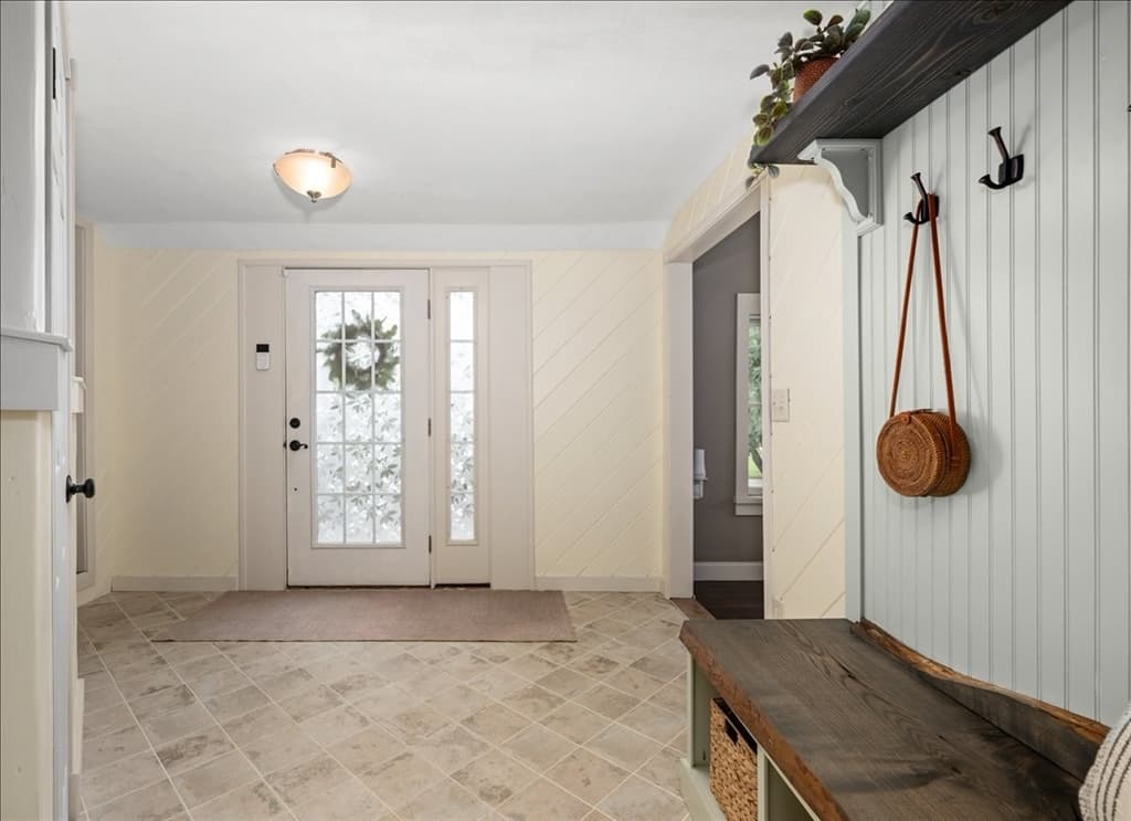 Single Family Residence at 2 Adams Dr, Brimfield MA 01010, photo 16 of 35