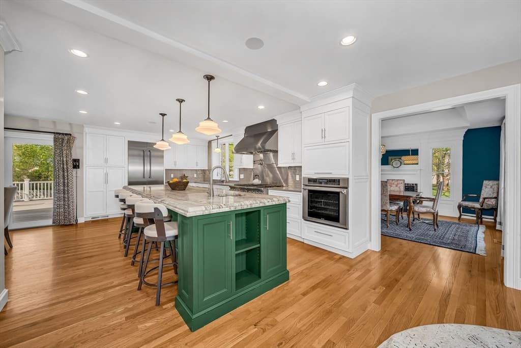18 Ocean Ave, Newburyport MA 01950 photo 4