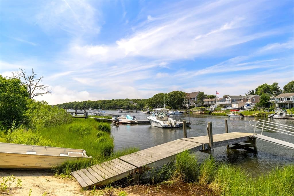 199 Edgewater Dr W, Falmouth MA 02536 photo 6