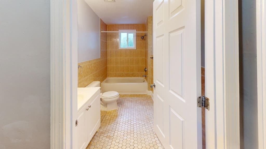 12 Hiawatha, Boston MA 02126 photo 17