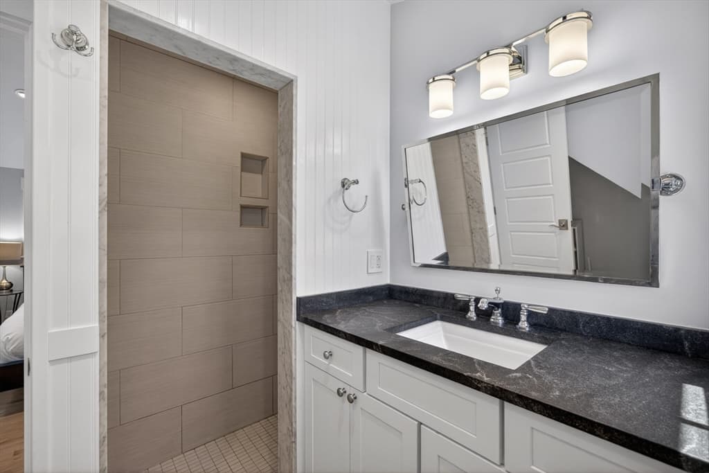 7 Conant Street Unit 4, Provincetown MA 02657 photo 22