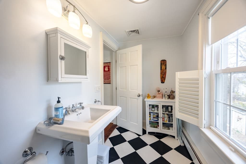 51 William St # 2, Fairhaven MA 02719 photo 36