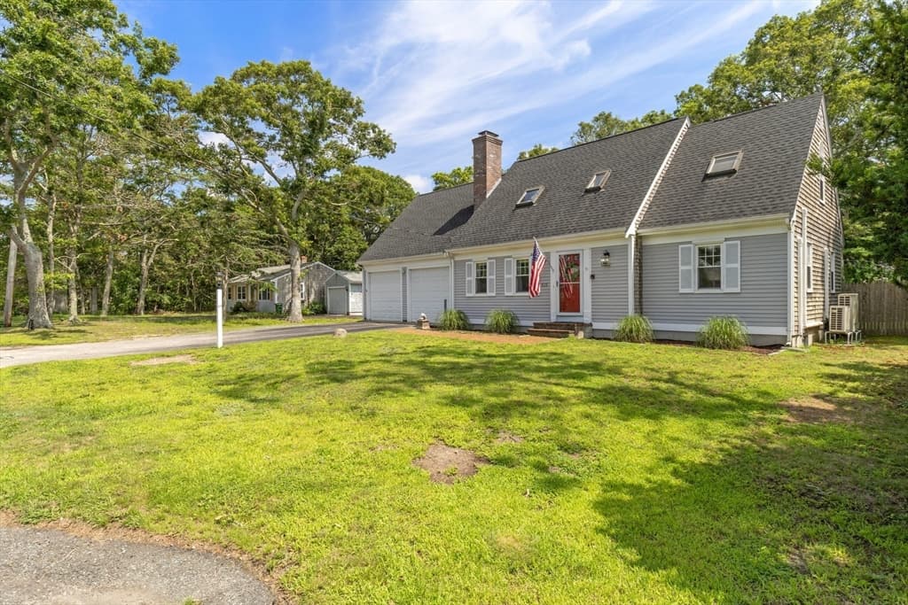 835 Old Barnstable, Falmouth MA 02536 photo 2