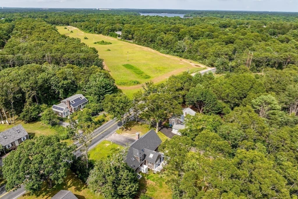 835 Old Barnstable, Falmouth MA 02536 photo 26