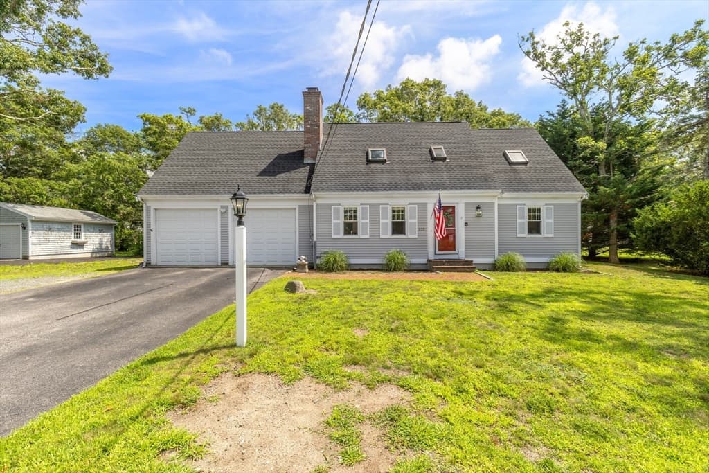 835 Old Barnstable, Falmouth MA 02536