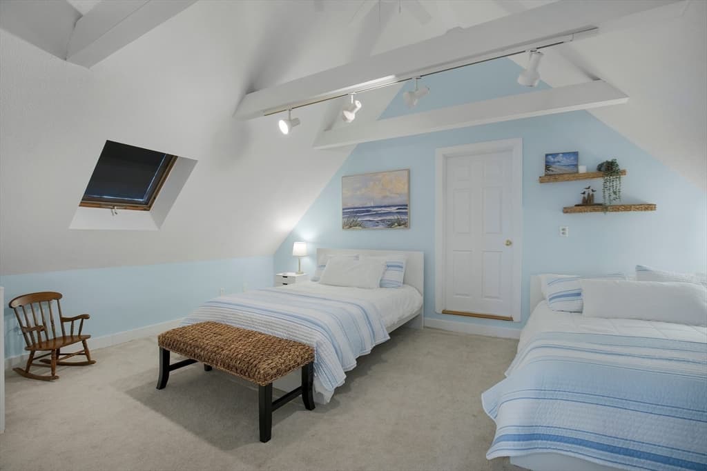 835 Old Barnstable, Falmouth MA 02536 photo 21