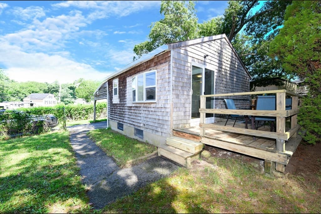 27 Lake Dr, Plymouth MA 02360 photo 5