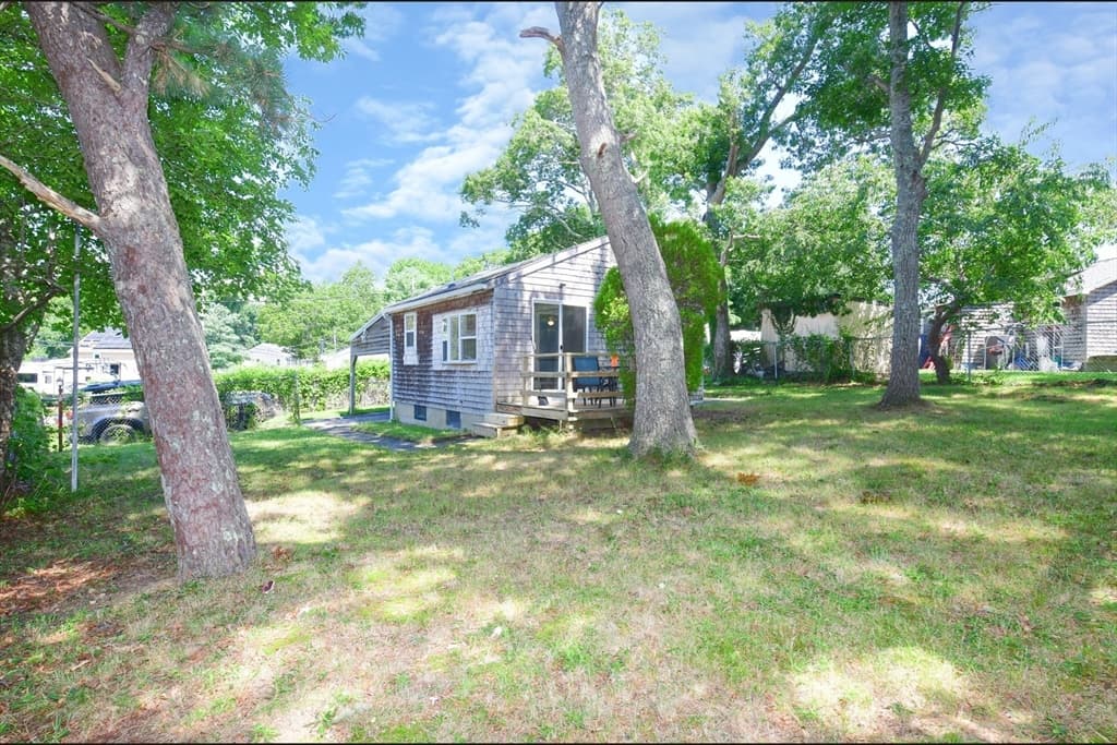27 Lake Dr, Plymouth MA 02360 photo 4