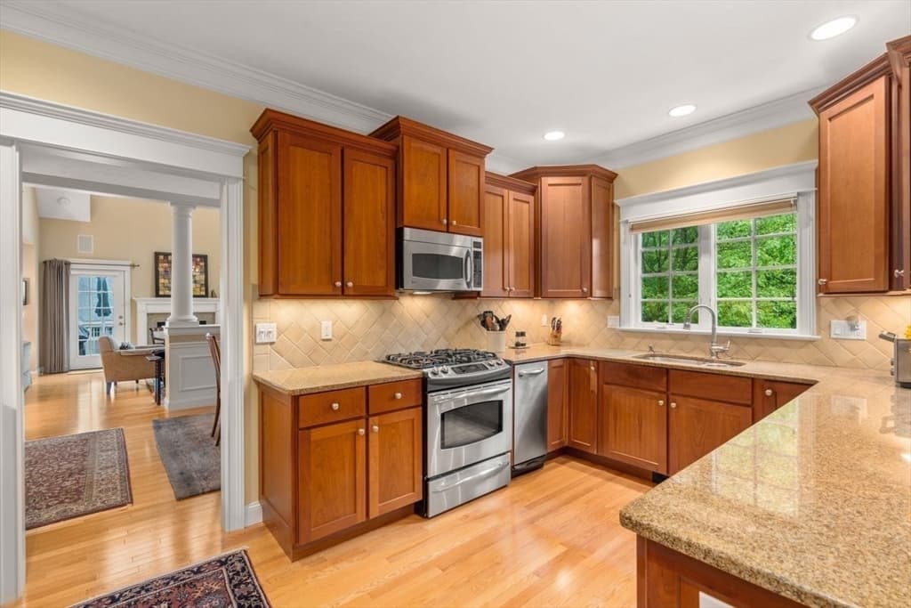 Condominium at 30 Nobscot # 11, Sudbury MA 01776, Sudbury, photo 13 of 41
