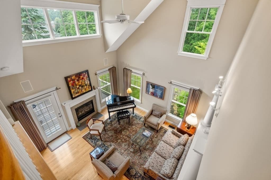 Condominium at 30 Nobscot # 11, Sudbury MA 01776, Sudbury, photo 5 of 41