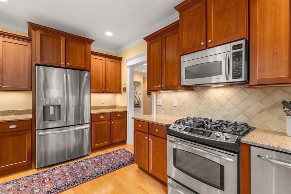 Condominium at 30 Nobscot # 11, Sudbury MA 01776, Sudbury, photo 14 of 41