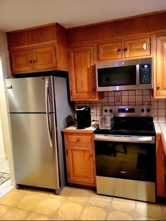 Condominium at 5 Longwood Drive # 205, Andover MA 01810, Andover, photo 7 of 20
