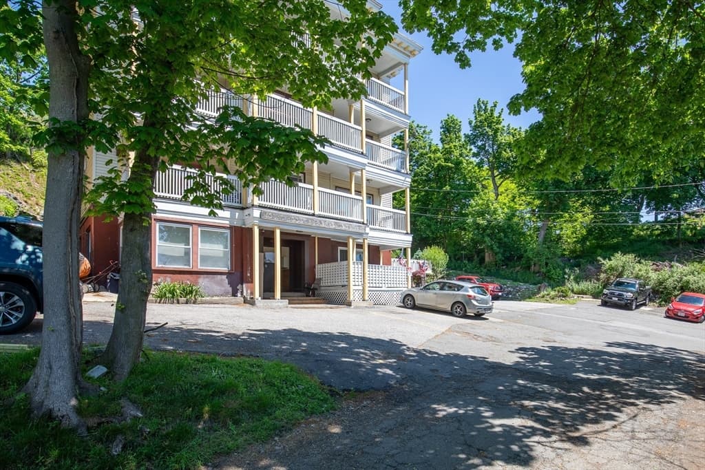 16 Mount Hood Ter # 6, Lynn MA 01901 photo 4