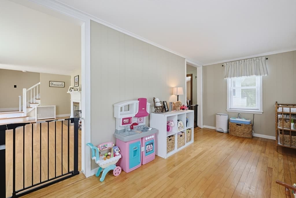Single Family Residence at 4 Loring St, Auburn MA 01501, Auburn, photo 24 of 42