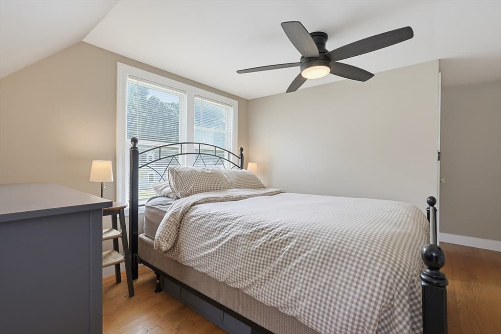 Single Family Residence at 4 Loring St, Auburn MA 01501, Auburn, photo 33 of 42