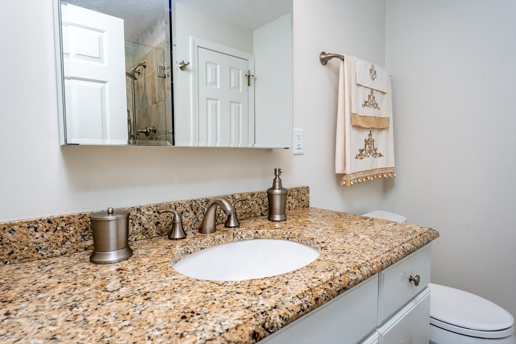 2 Mainsail Cir # 70, Mashpee MA 02649 photo 15