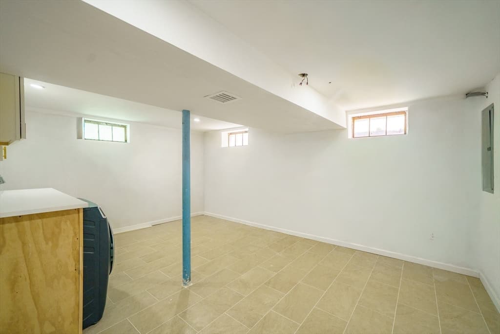 124 Magoun Ave, Brockton MA 02301 photo 22