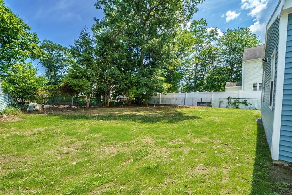 124 Magoun Ave, Brockton MA 02301 photo 28