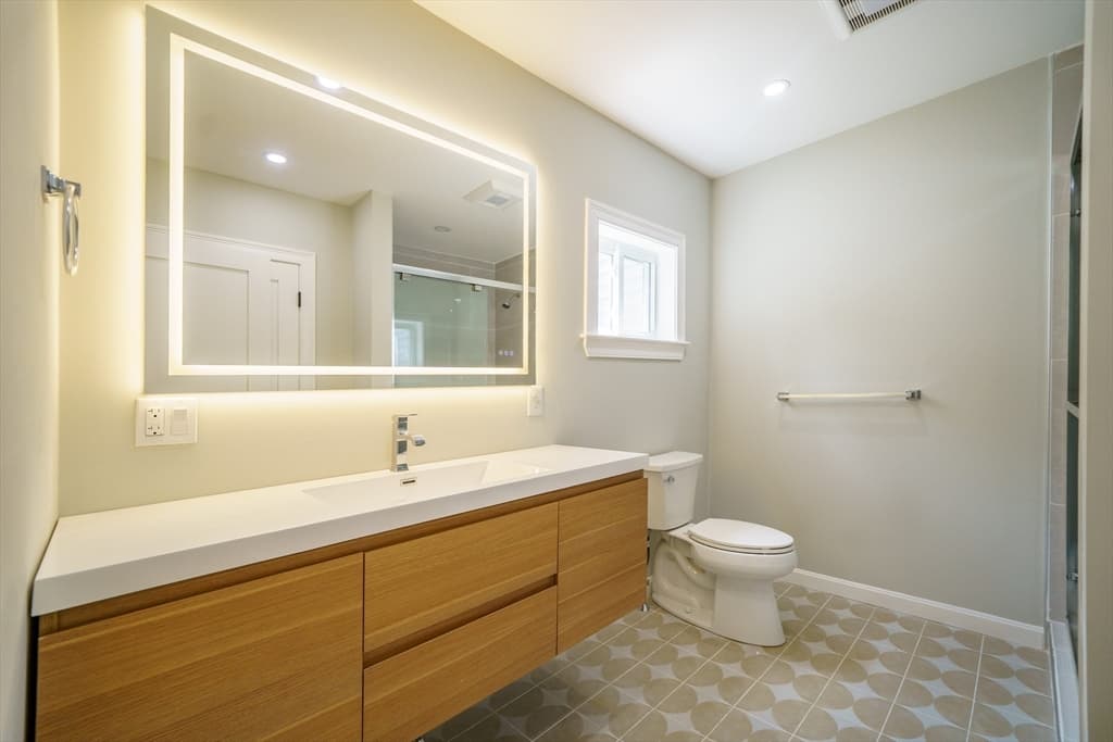 124 Magoun Ave, Brockton MA 02301 photo 14