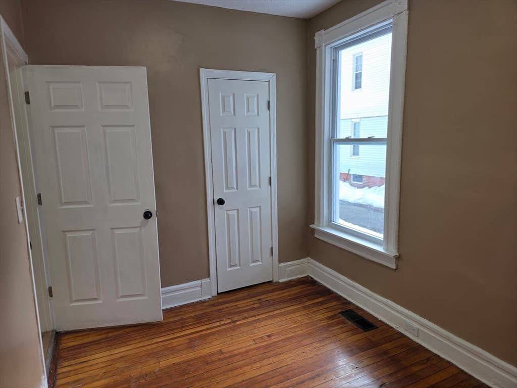 184 King St, Springfield MA 01109 photo 13