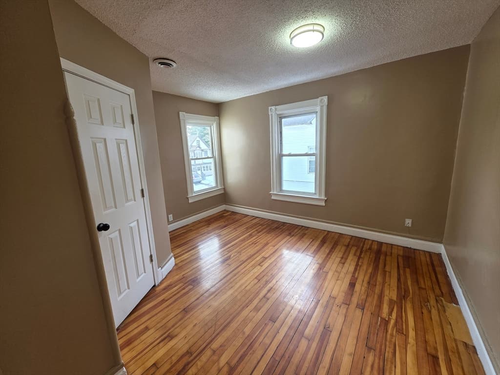 184 King St, Springfield MA 01109 photo 30