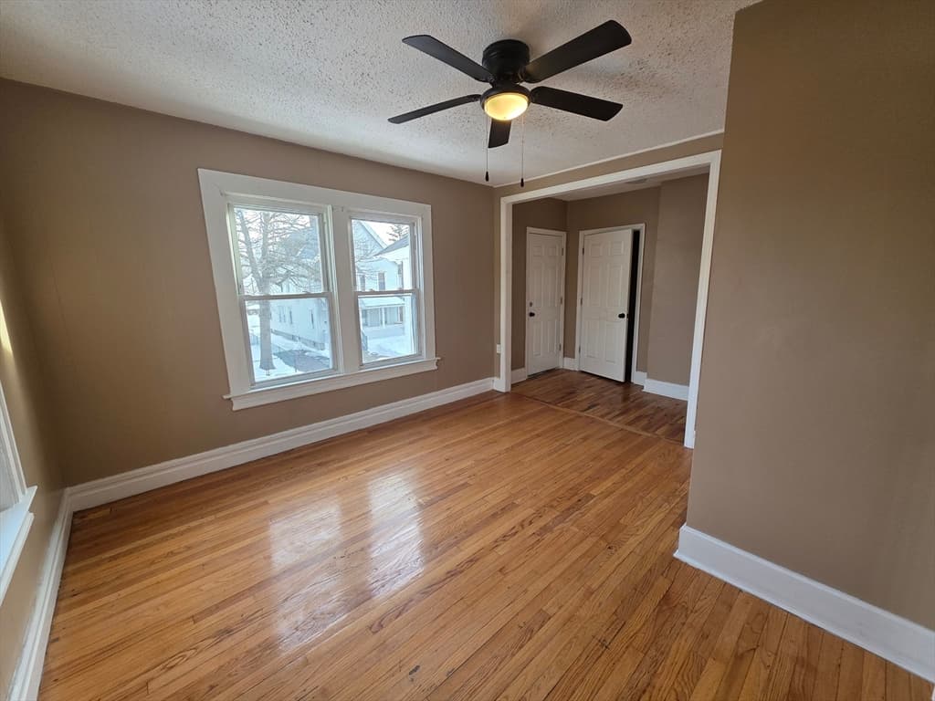 184 King St, Springfield MA 01109 photo 29