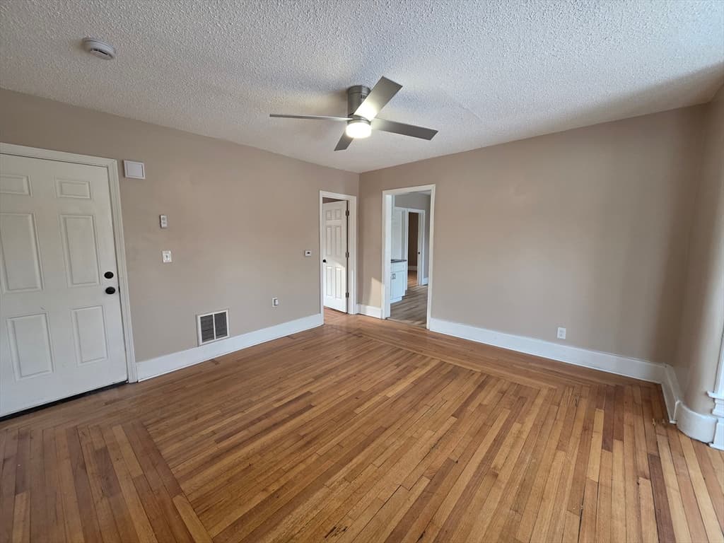 184 King St, Springfield MA 01109 photo 25