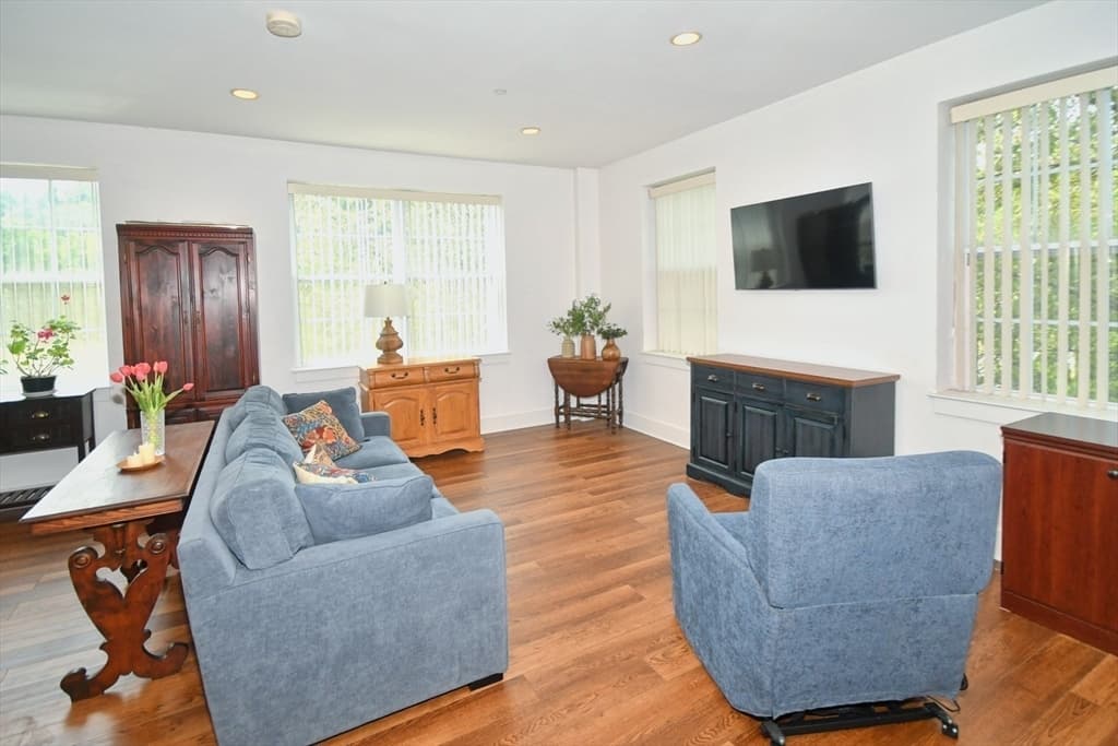 1 Powder Mill Square # 107, Andover MA 01810 photo 10