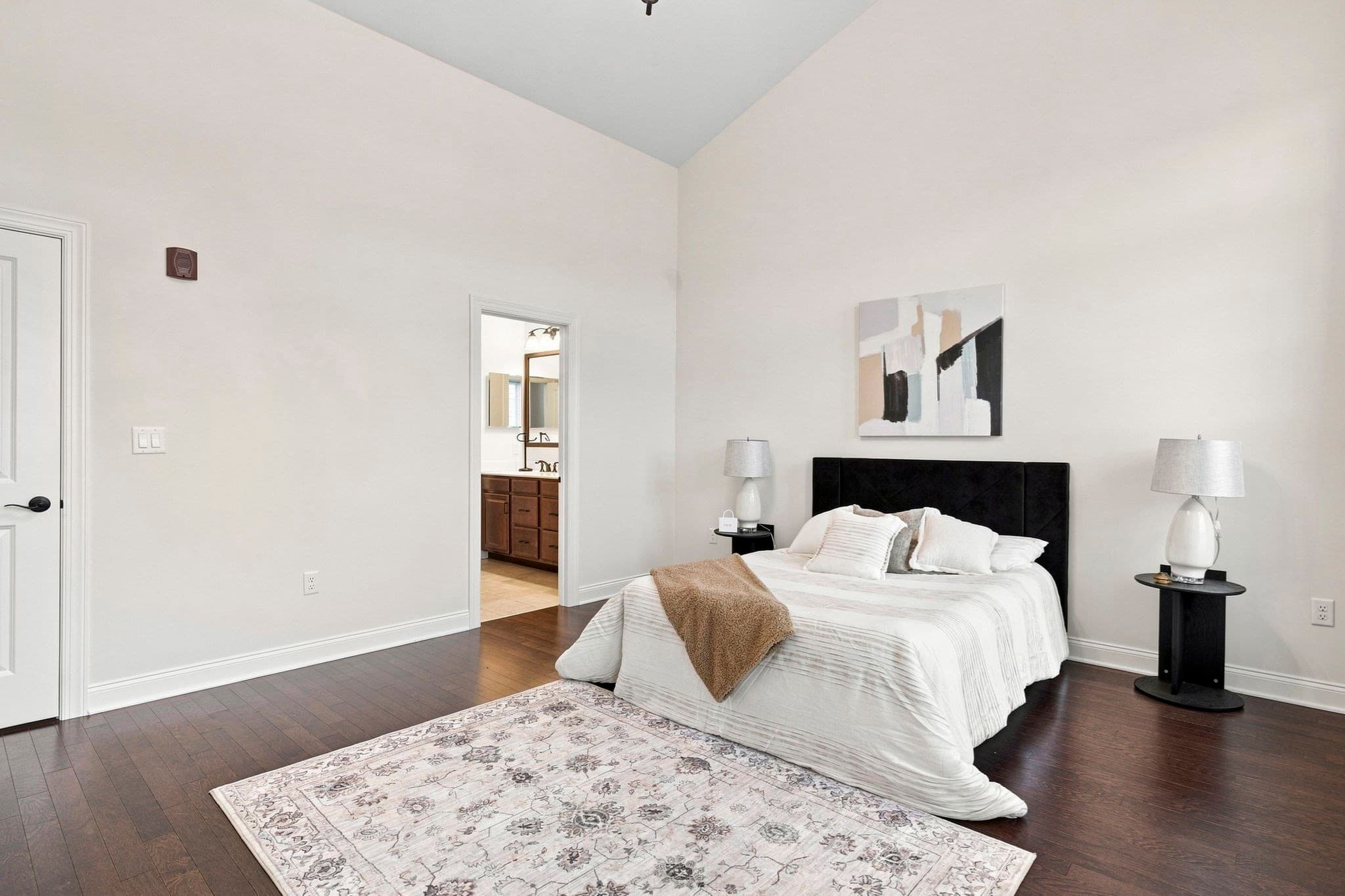 Condominium at 40 Phoebe St # 101, Methuen MA 01844, Methuen, photo 15 of 42