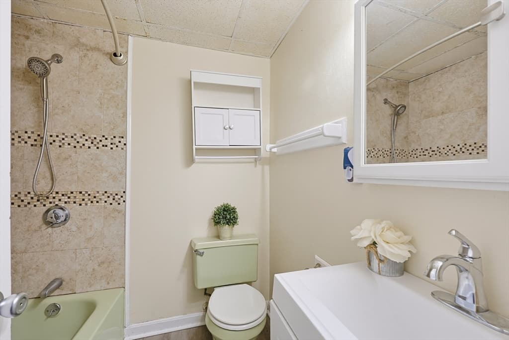 43 Dashwood St, Revere MA 02151 photo 16