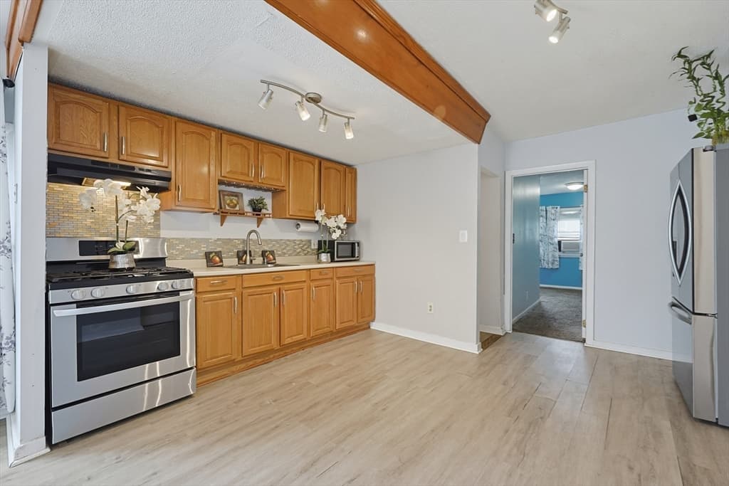 43 Dashwood St, Revere MA 02151 photo 14