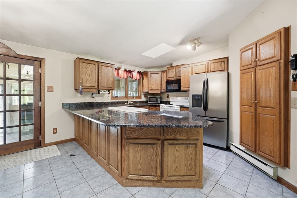 14 H Putnam Rd, Charlton MA 01507 photo 13