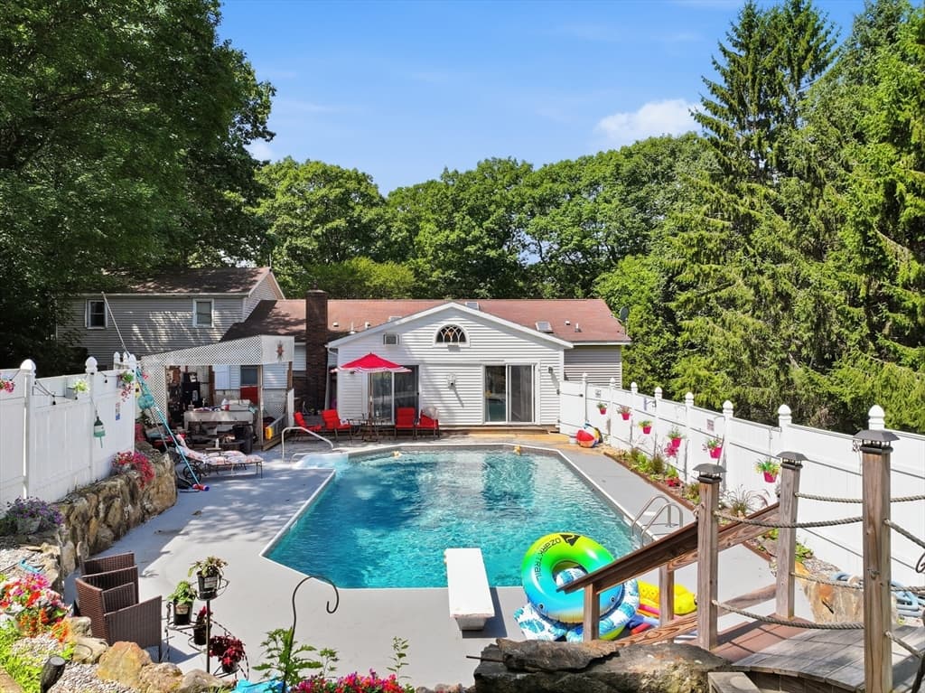 14 H Putnam Rd, Charlton MA 01507 photo 31