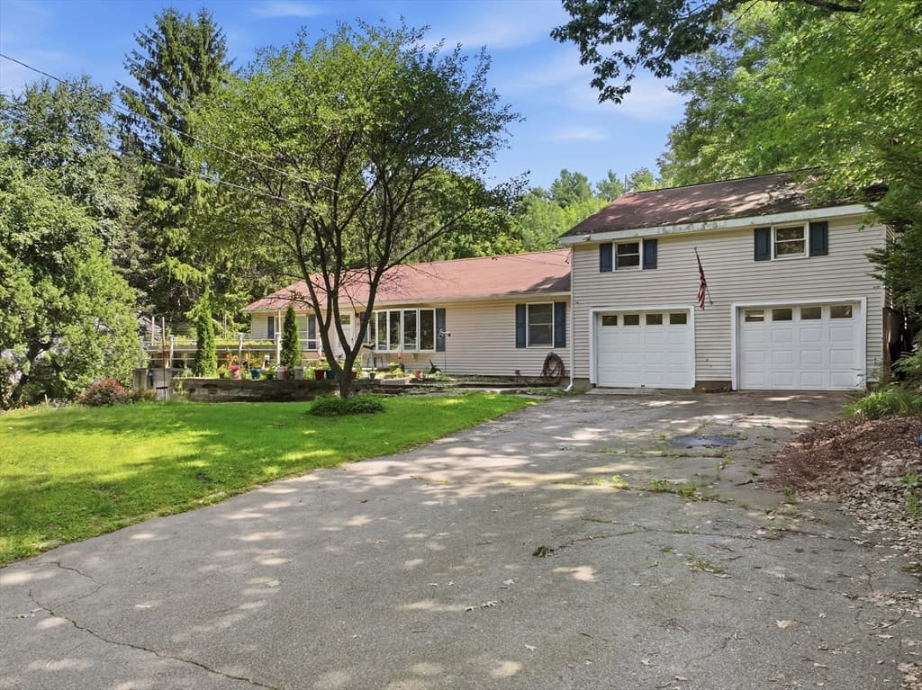 14 H Putnam Rd, Charlton MA 01507 photo 4