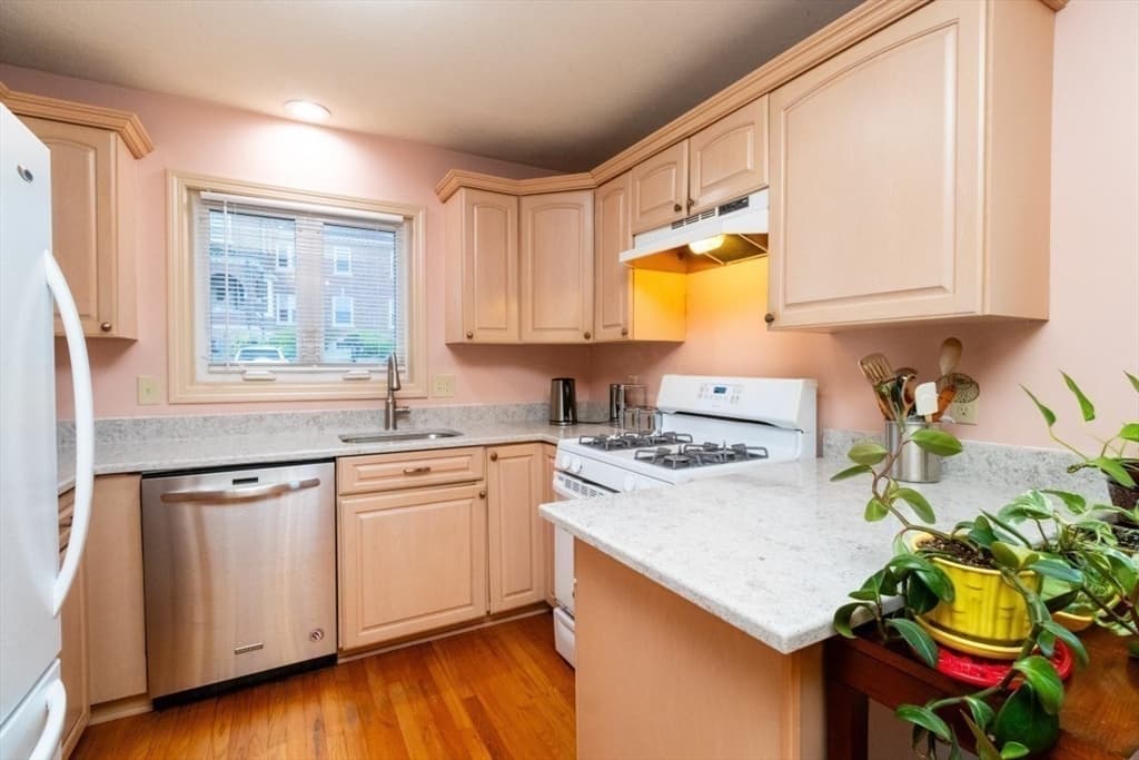 43 Ocean Ave # 43, Lynn MA 01902 photo 8