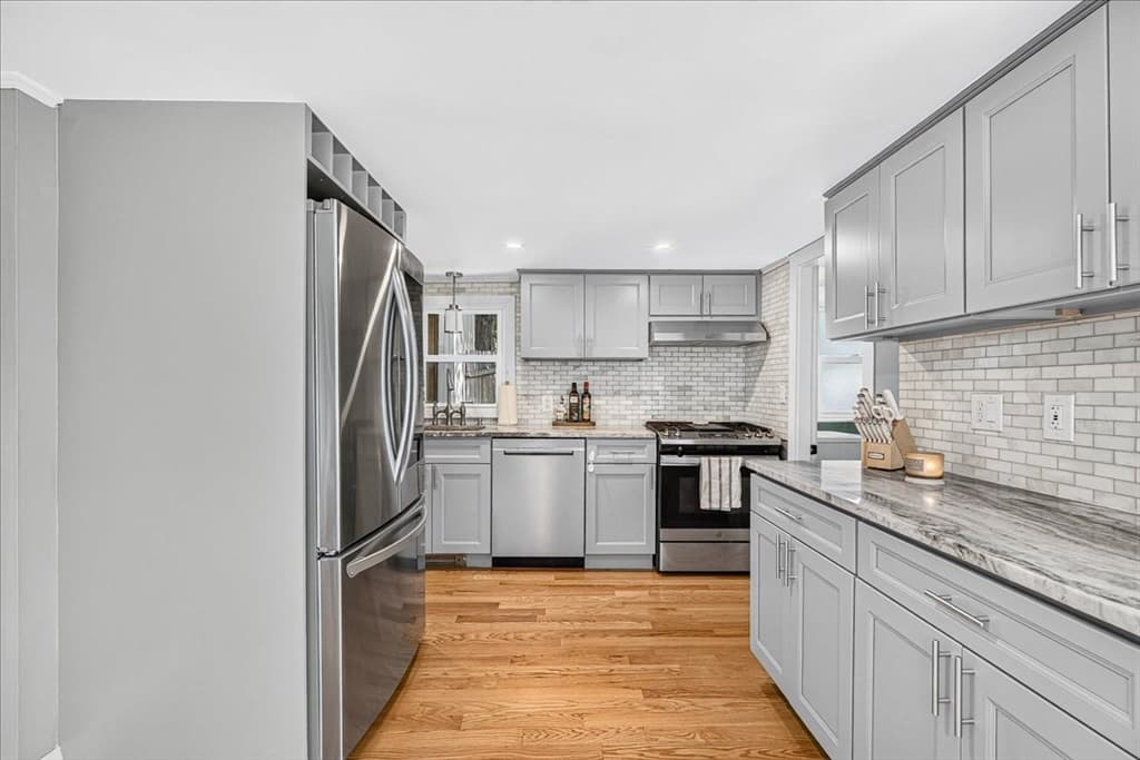 72 Bonnie Brier Cir, Hingham MA 02043 photo 6