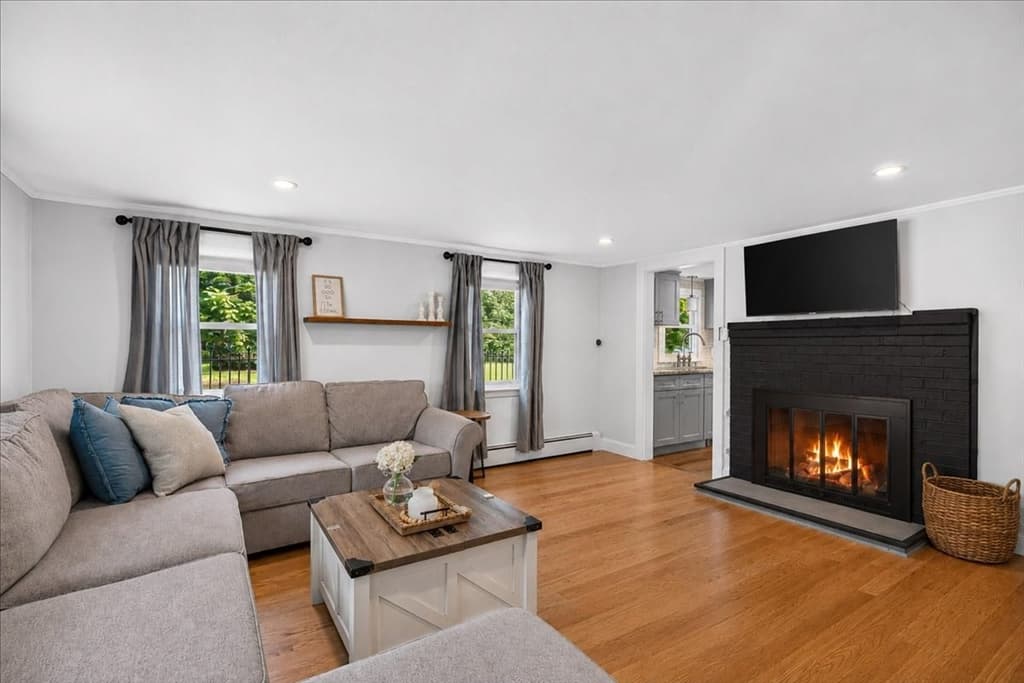 72 Bonnie Brier Cir, Hingham MA 02043 photo 16