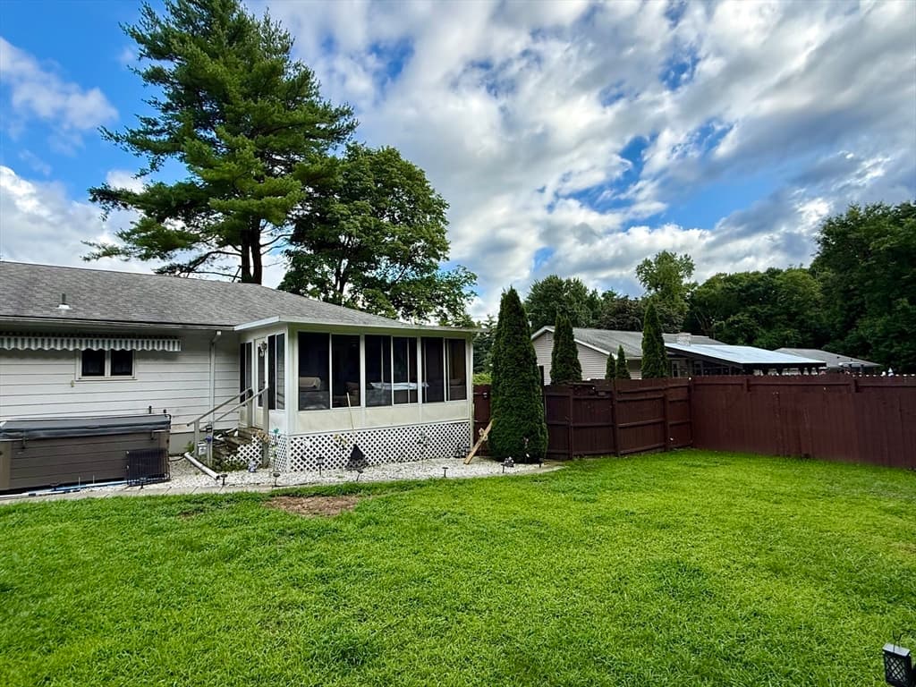 1117 Overlook Dr, Palmer MA 01069 photo 6