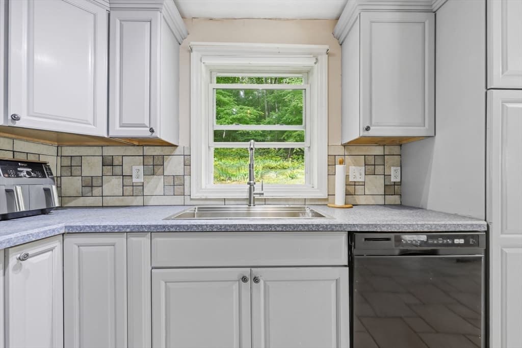 Single Family Residence at 70 High St, Monson MA 01057, Monson, photo 12 of 39