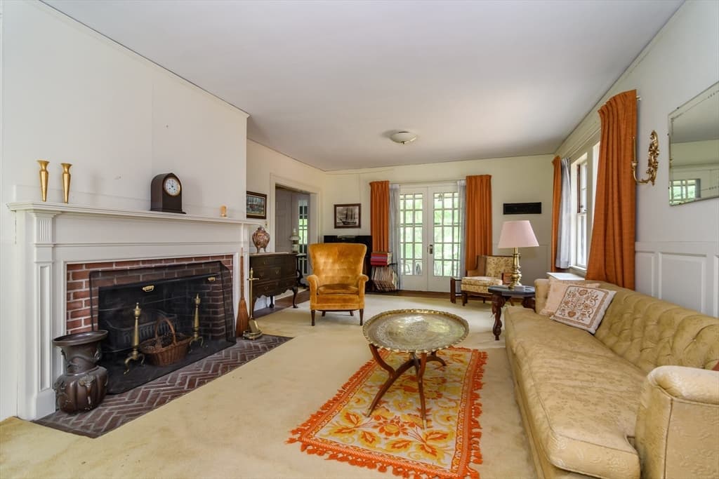 Single Family Residence at 355 High St, Westwood MA 02090, Westwood, photo 2 of 8