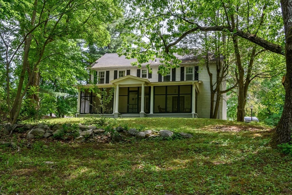 355 High St, Westwood MA 02090
