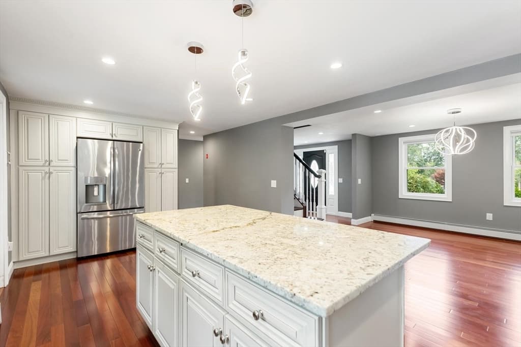 90 Strawberry Lane, Abington MA 02351 photo 2