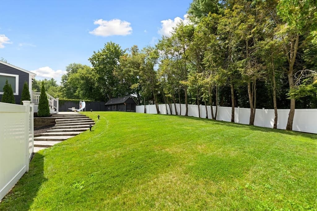 90 Strawberry Lane, Abington MA 02351 photo 40