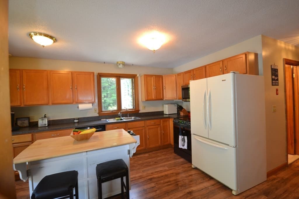 Single Family Residence at 334 Stafford Rd, Monson MA 01057, Monson, photo 7 of 33
