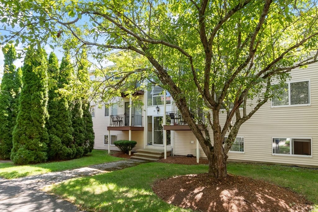 16 Appleton Park # E4, Ipswich MA 01938 photo 10