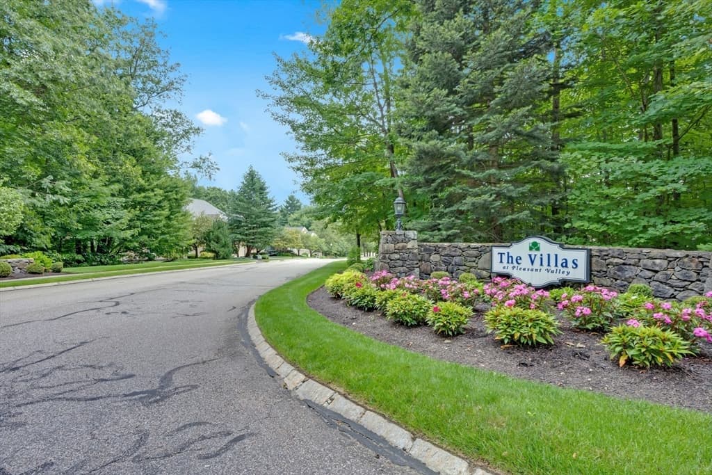 16 Golf Ridge Dr # 16, Sutton MA 01590 photo 41