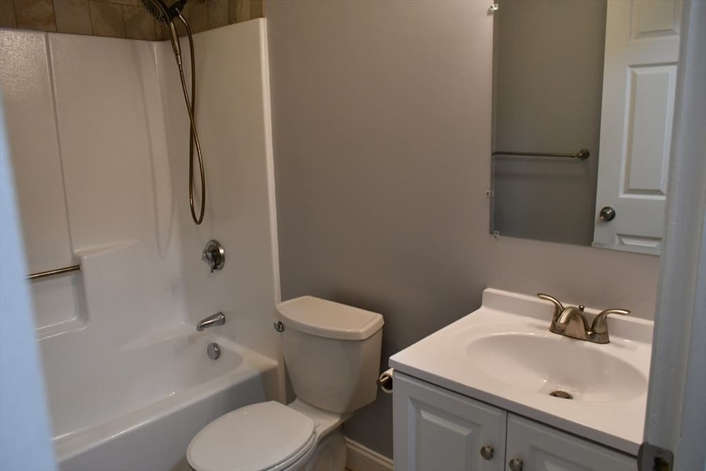 5455 N Main St # 4A, Fall River MA 02720 photo 12