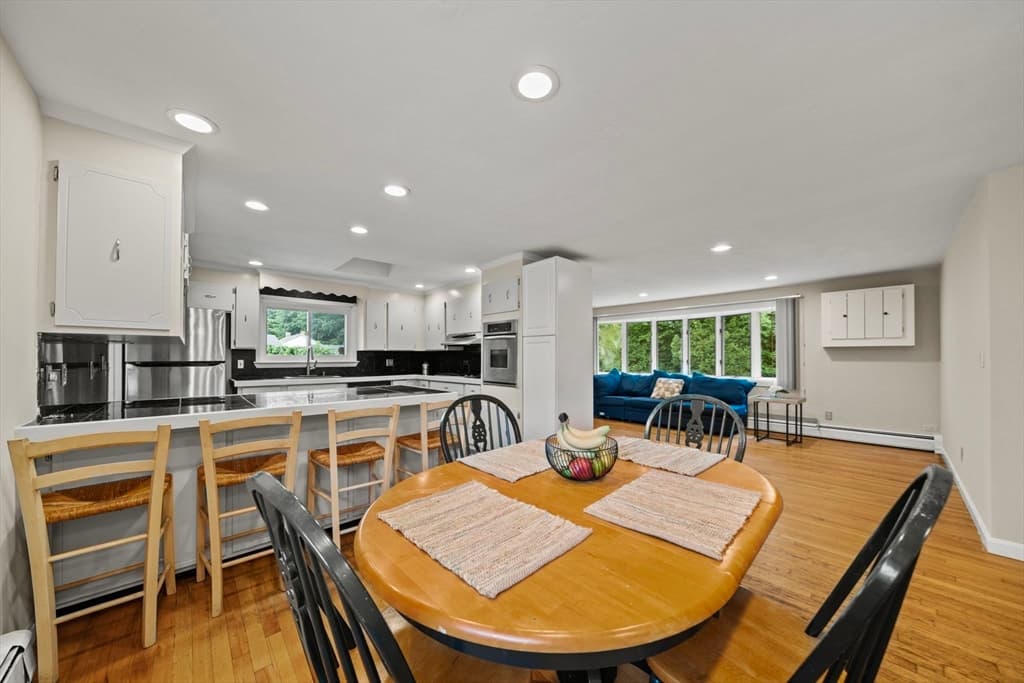 7 Pocahontas Dr, Peabody MA 01960 photo 9