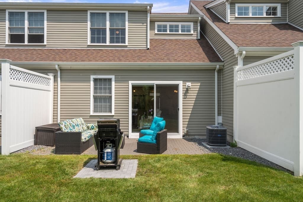 70 Endicott St # 1105, Norwood MA 02062 photo 23